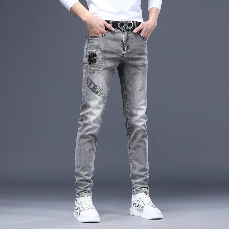 Luxury Rhinestone Embellished Slim Fit Jeans Men's Printed Stretchy High Quality Long Trousers Casual Summer Fashion
Luxury Rhinestone Embellished Slim Fit Jeans Men's Printed Stretchy High Quality Long Trousers Casual Summer Fashion