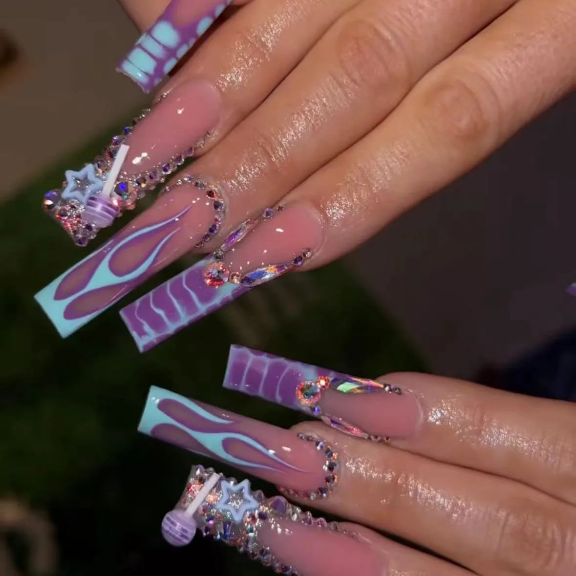Long Purple Fake Nails Lollipop 24 Pieces Star Nail Patch Europe and America Ins Nail Patch
Long Purple Fake Nails Lollipop 24 Pieces Star Nail Patch Europe and America Ins Nail Patch