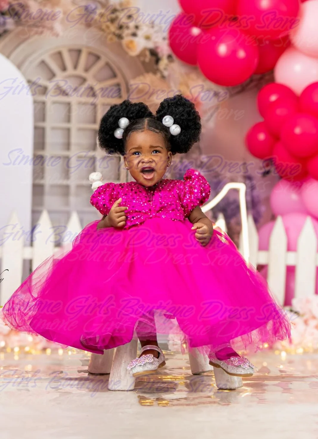 Bow Puffy Sleeve Cute Girl Flared Skirt Sequin Flower Girl Dress for Birthday Party Wedding Ceremonies Holiday Celebrations
Bow Puffy Sleeve Cute Girl Flared Skirt Sequin Flower Girl Dress for Birthday Party Wedding Ceremonies Holiday Celebrations