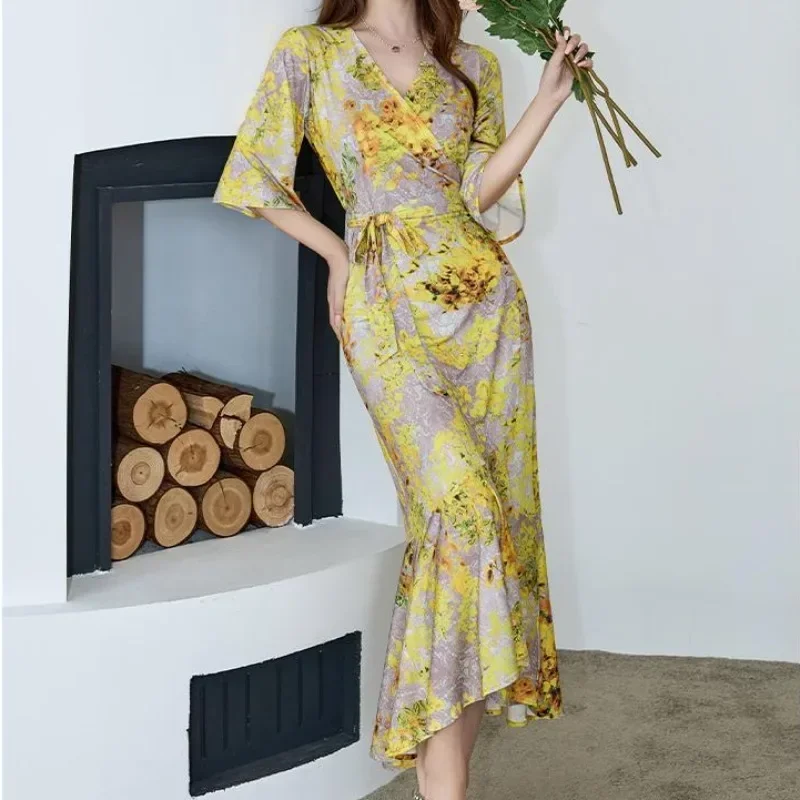 Yellow Floral Print One Piece Wrap Around Sexy Dress French Style Fashion Dress Women Three Quarter Sleeve Lace-up A-line Skirt
Yellow Floral Print One Piece Wrap Around Sexy Dress French Style Fashion Dress Women Three Quarter Sleeve Lace-up A-line Skirt