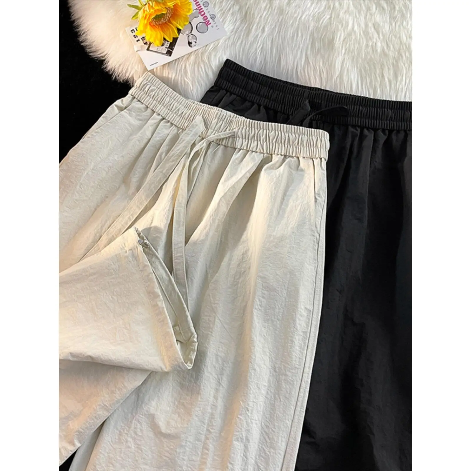 Повседневные спортивные свободные мужские брюки прямого кроя в корейском стиле, универсальные, модные, брендовые, для студентов, весенне-осенний сезон
Повседневные спортивные свободные мужские брюки прямого кроя в корейском стиле, универсальные, модные, брендовые, для студентов, весенне-осенний сезон