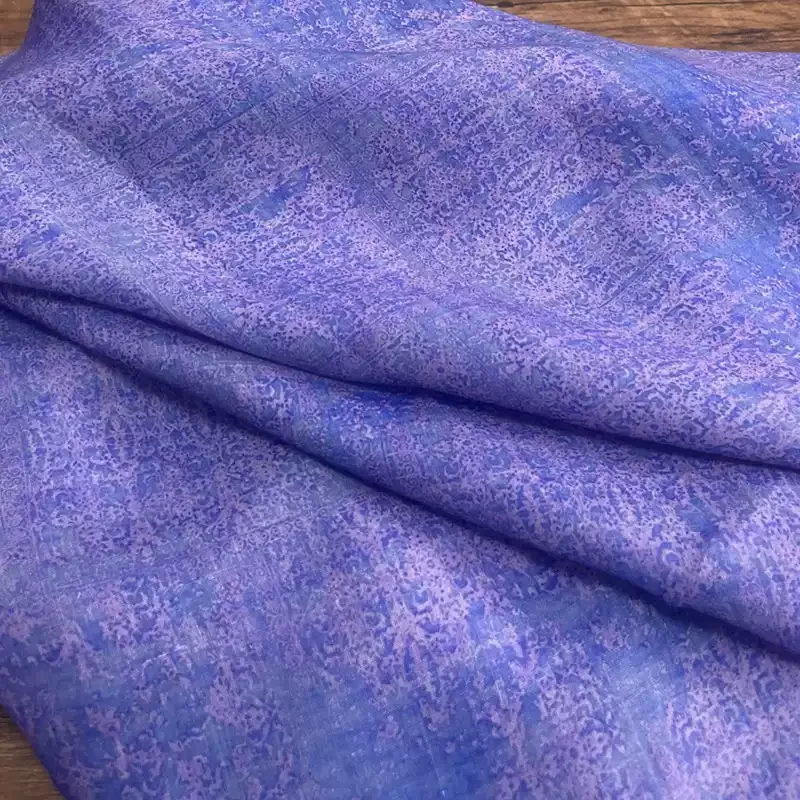 100% ramie fabric with navy blue printed pattern, used for making clothing, skirts, and DIY sewing fabrics
100% ramie fabric with navy blue printed pattern, used for making clothing, skirts, and DIY sewing fabrics