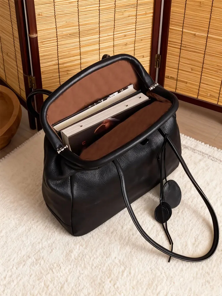 Сумка-тоут Bla, женская сумка через плечо, роскошный коврик, повседневная модная сумка из полиэстера, ручная сумка для молодых женщин
Сумка-тоут Bla, женская сумка через плечо, роскошный коврик, повседневная модная сумка из полиэстера, ручная сумка для молодых женщин