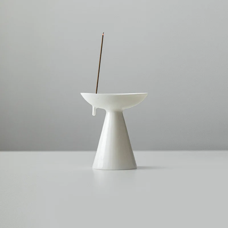 Cloud Pine White Jade Incense Burner Japanese Style Ceramic Holder for Sticks Desktop Decor
Cloud Pine White Jade Incense Burner Japanese Style Ceramic Holder for Sticks Desktop Decor