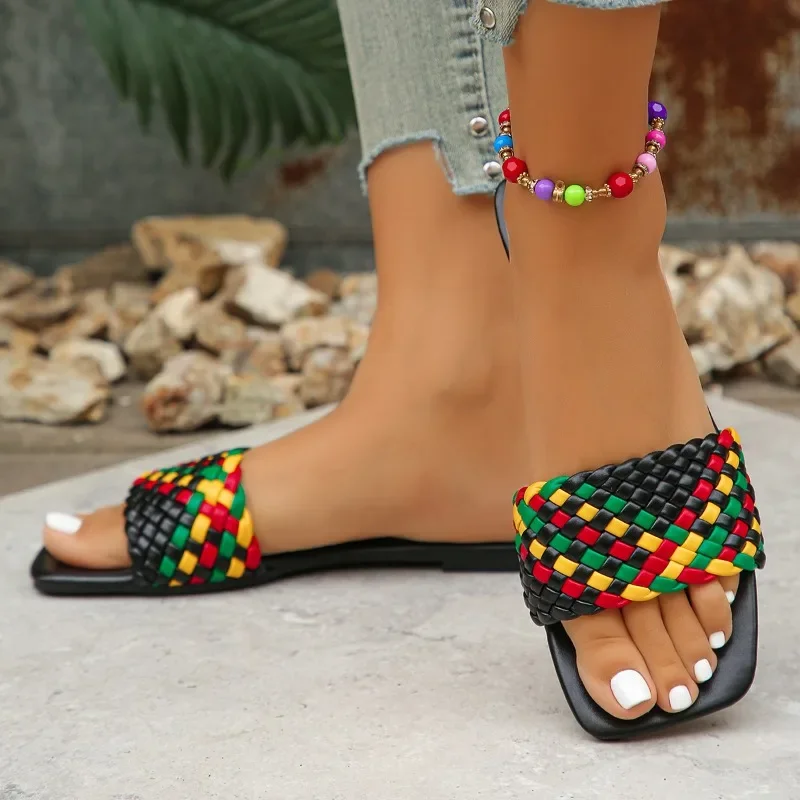Female Shoes 2025 Open Toe Women's Slippers Outdoor Beach Slippers Women Mixed Colors Square Toe Flat with Plus Size Sandals
Female Shoes 2025 Open Toe Women's Slippers Outdoor Beach Slippers Women Mixed Colors Square Toe Flat with Plus Size Sandals