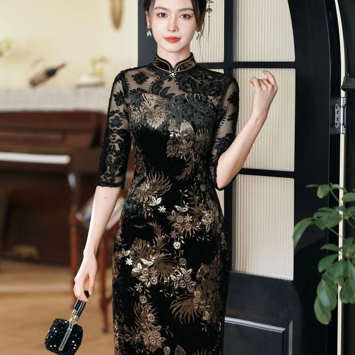 Ele Slimming Pearl Velvet Emed T Dr with Gold Foil Detailing And Me Paneling for Summer Chinese Sle
Ele Slimming Pearl Velvet Emed T Dr with Gold Foil Detailing And Me Paneling for Summer Chinese Sle