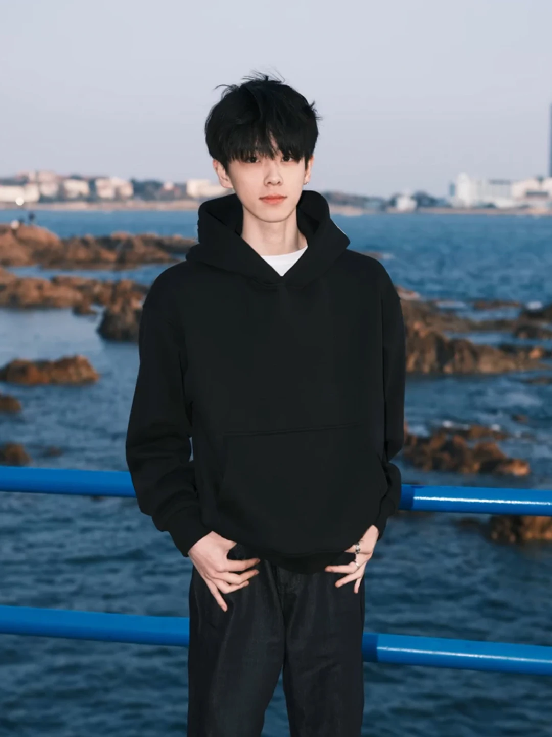 Men's Bla Fce Lined Hoodie Thiened Inner Wear American Sle Long Sve Sweatirt Youth Pure Color Deformable Garment
Men's Bla Fce Lined Hoodie Thiened Inner Wear American Sle Long Sve Sweatirt Youth Pure Color Deformable Garment