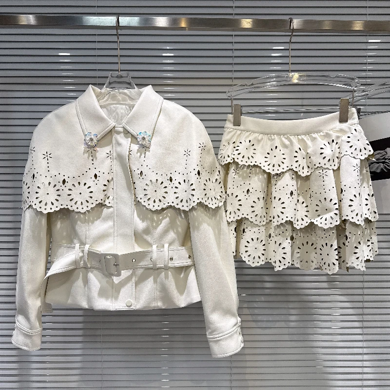 Зима 2025 года, новая хлопковая кожаная куртка во французском стиле с шалью и поясом и юбкой-тортом, индивидуальная комплект из двух предметов
Зима 2025 года, новая хлопковая кожаная куртка во французском стиле с шалью и поясом и юбкой-тортом, индивидуальная комплект из двух предметов