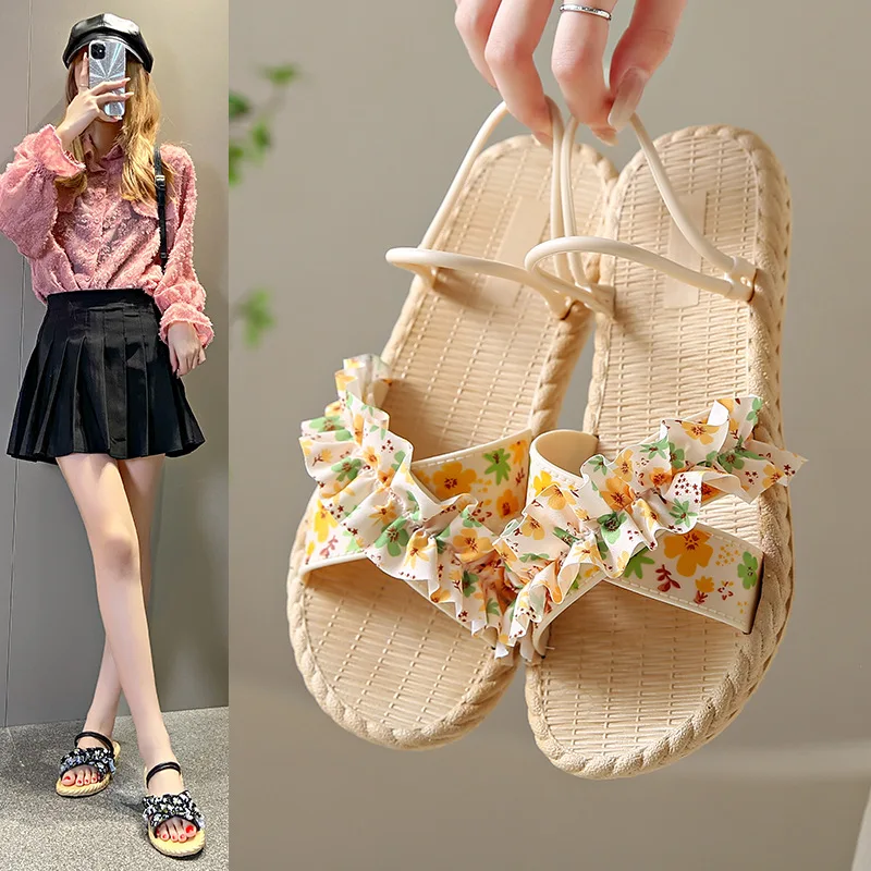 New floral slippers female summer outside wear versatile ladies flat bottom non-slip female student fashion sandals beach shoes
New floral slippers female summer outside wear versatile ladies flat bottom non-slip female student fashion sandals beach shoes
