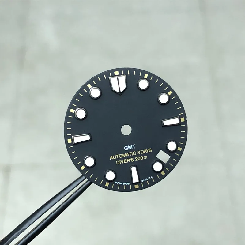 SeikoWatch Japanese Accessories High-Quality OEM 28.5mm Super Lume C3 for NH35 Movement Watch Case
SeikoWatch Japanese Accessories High-Quality OEM 28.5mm Super Lume C3 for NH35 Movement Watch Case