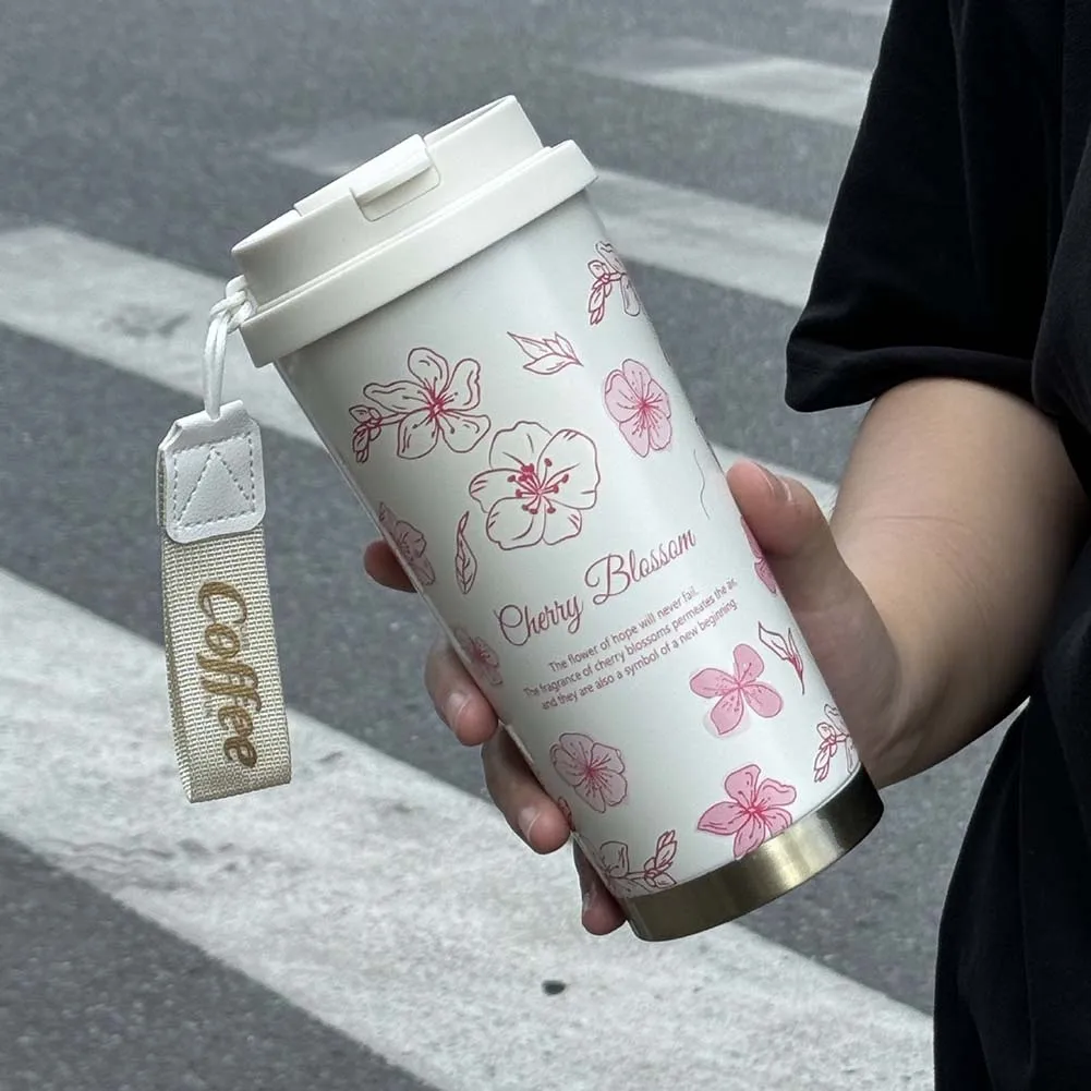 Sleek Outdoor Water Cup in a Functional Design Enjoy Your Favorite Beverages Anytime Anywhere in a Compact Size of 500ml
Sleek Outdoor Water Cup in a Functional Design Enjoy Your Favorite Beverages Anytime Anywhere in a Compact Size of 500ml