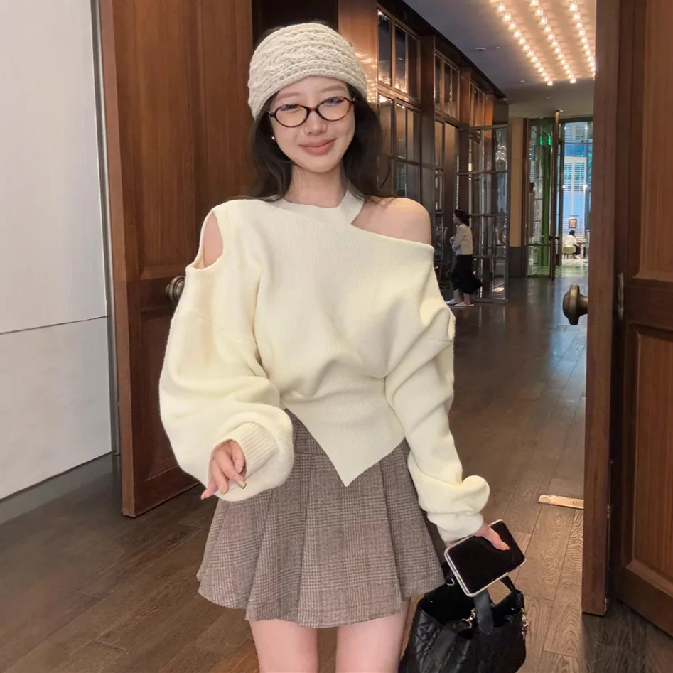 2025 Hollow Out Shoulder Split Long Sleeve Sweater Checkered Hundred Fold High Waist Half body Skirt Pants Two Piece Set
2025 Hollow Out Shoulder Split Long Sleeve Sweater Checkered Hundred Fold High Waist Half body Skirt Pants Two Piece Set