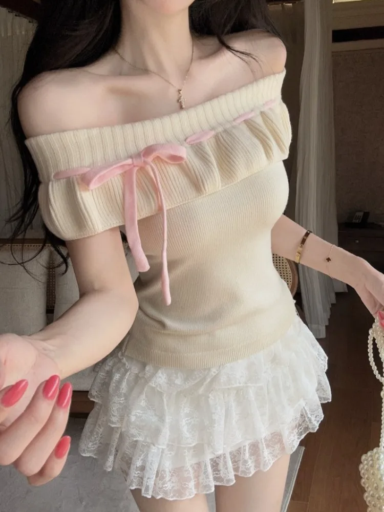 Sweet Style Soft Cozy One-Shoulder Two-Way Lace Short Skirt Set Women's Summer New High Waist Slim Fit Casual Fashion Ensemble
Sweet Style Soft Cozy One-Shoulder Two-Way Lace Short Skirt Set Women's Summer New High Waist Slim Fit Casual Fashion Ensemble