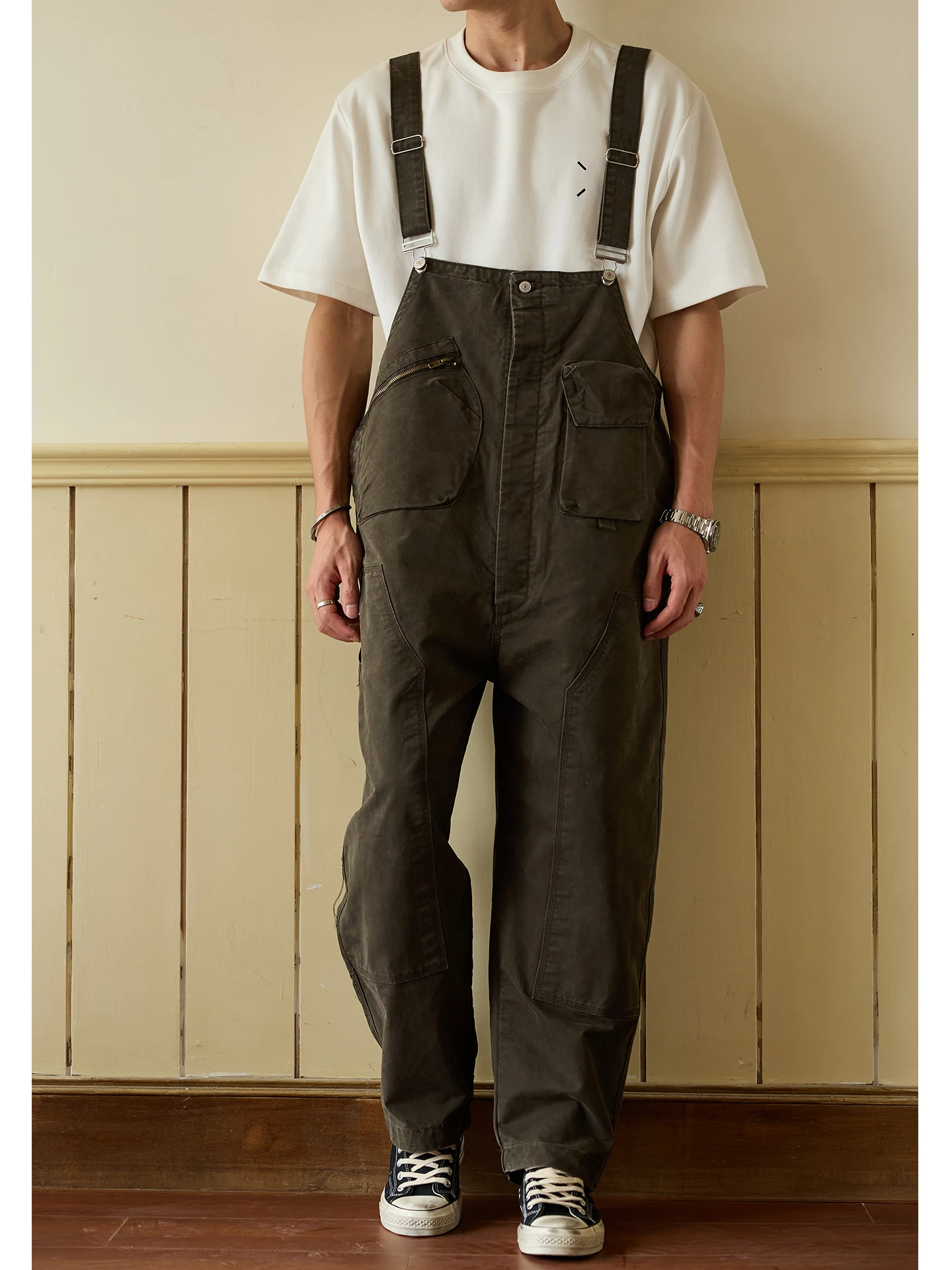 Мужские повседневные комбинезоны в стиле ретро, прямые рабочие брюки с множеством карманов, парные, с высокой талией, на молнии, хлопковые
Мужские повседневные комбинезоны в стиле ретро, прямые рабочие брюки с множеством карманов, парные, с высокой талией, на молнии, хлопковые