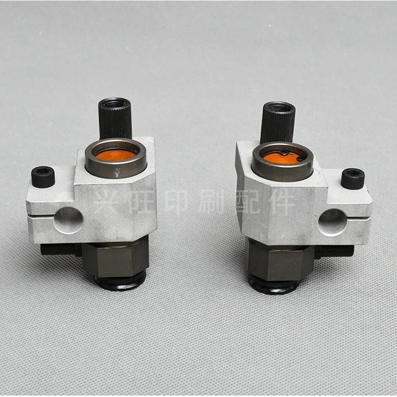1pcs for Komori printing machine, adjust the suction nozzle for paper delivery in front of feeder
1pcs for Komori printing machine, adjust the suction nozzle for paper delivery in front of feeder
