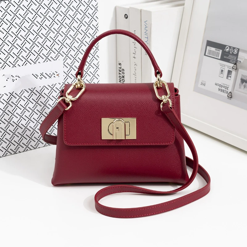 2025 New Genuine Leather Small Square Bag, Natural Cowhide Women's Handbag, Luxurious Commuting Mini Crossbody Bag ,soft Leather
2025 New Genuine Leather Small Square Bag, Natural Cowhide Women's Handbag, Luxurious Commuting Mini Crossbody Bag ,soft Leather