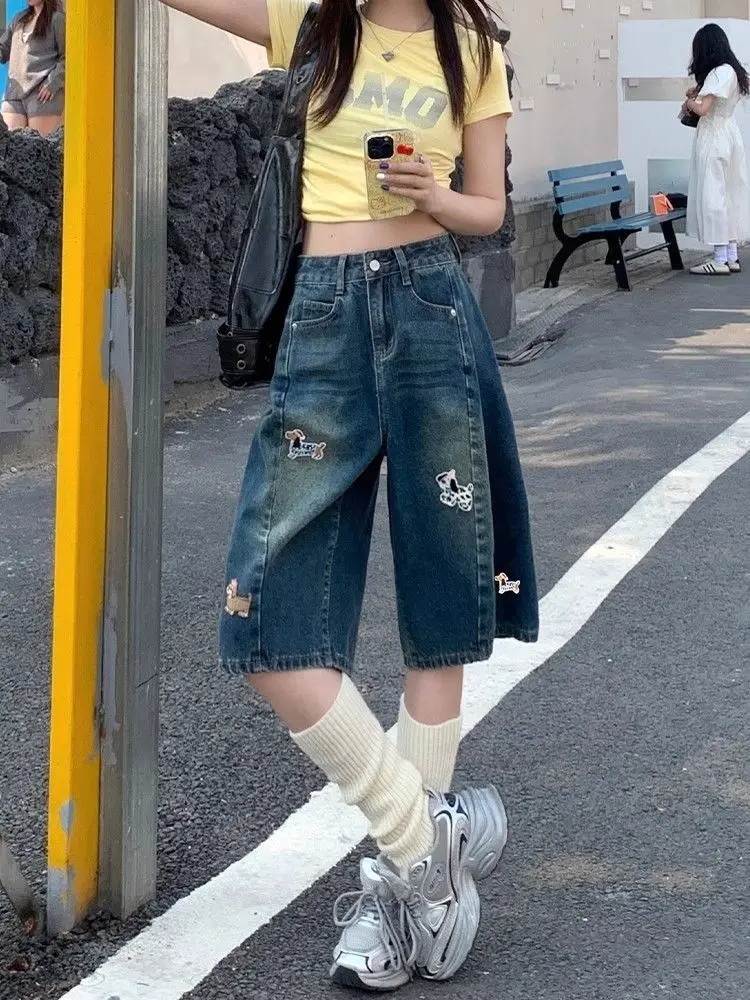 American Embroidery Dog Denim Shorts for Women High Waist Straight Loose Wide Leg Shorts 2025 Summer New Calf- Length Pants
American Embroidery Dog Denim Shorts for Women High Waist Straight Loose Wide Leg Shorts 2025 Summer New Calf- Length Pants