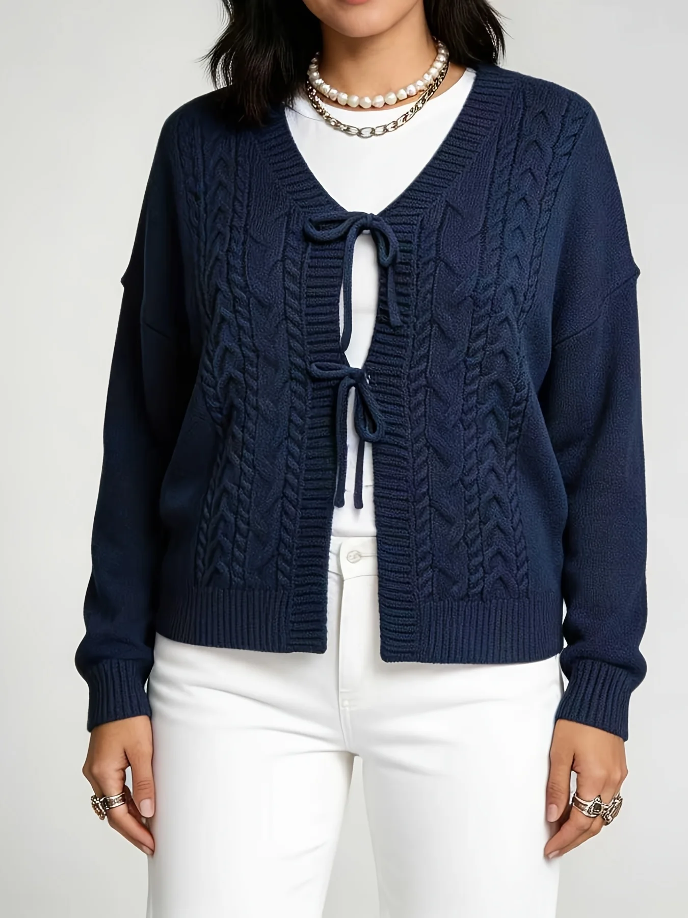 Plus Size Women's Solid V-Neck Long Sleeve Knit Cardigan, Casual Fall Winter Daily Wear
Plus Size Women's Solid V-Neck Long Sleeve Knit Cardigan, Casual Fall Winter Daily Wear