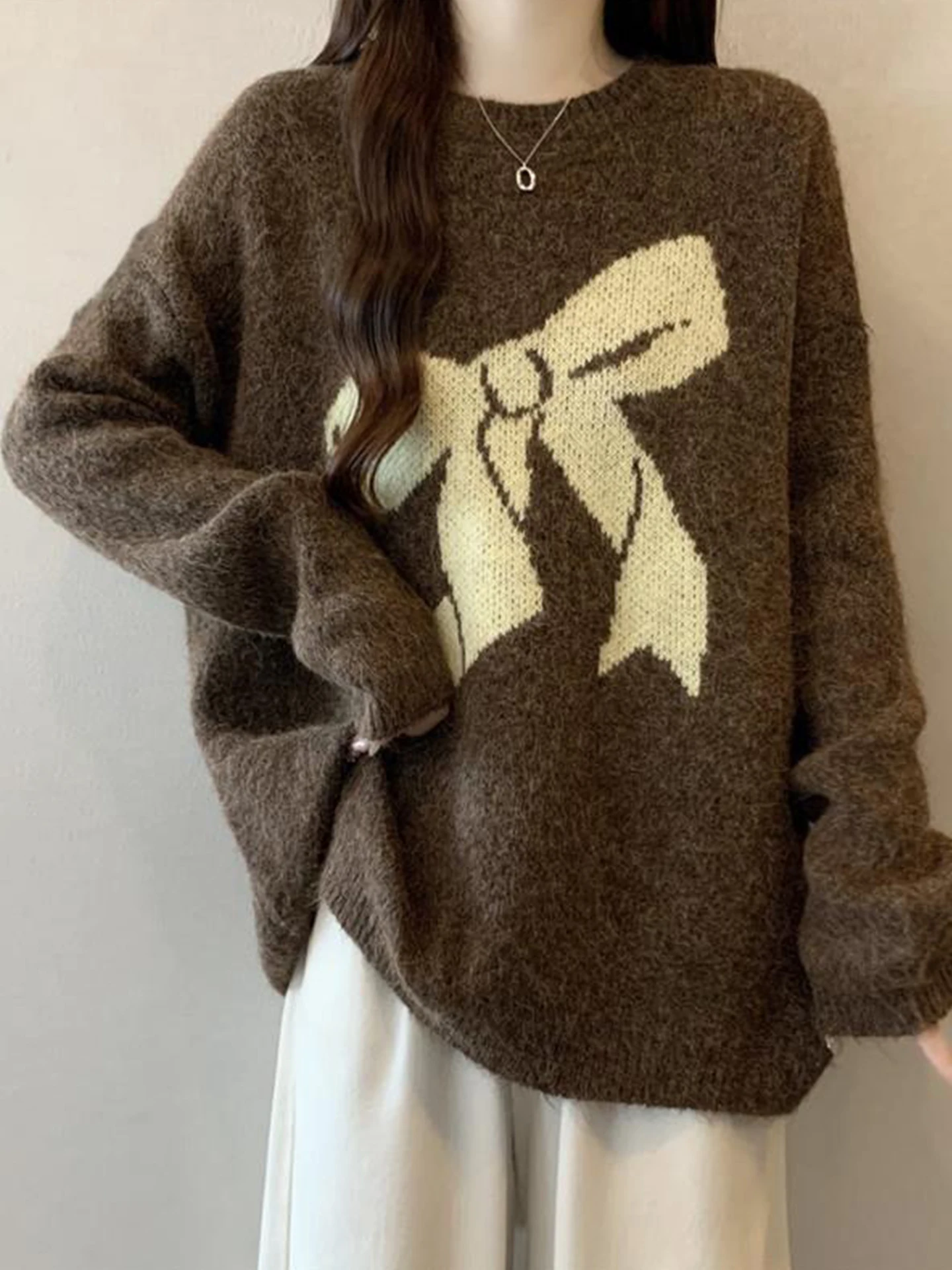 Thiened Oversized Knitted Sweater for Women with Knot Autumn Winter Loose Mid-Length Pullover Soft Cotton Top
Thiened Oversized Knitted Sweater for Women with Knot Autumn Winter Loose Mid-Length Pullover Soft Cotton Top