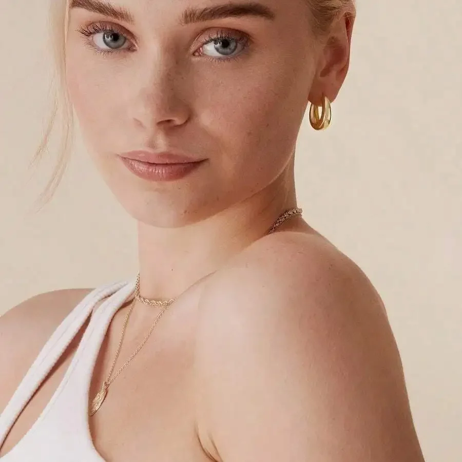 Chunky Hoop Earrings For Women Lightweight Thick Small Hoops Fashion Jewelry
Chunky Hoop Earrings For Women Lightweight Thick Small Hoops Fashion Jewelry