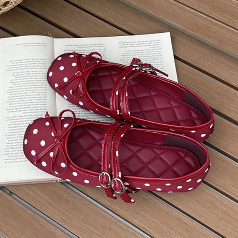 Eilyken High Quality Polka Dot Butterfly-kont Flat Heels Women Sandals Fashion Buckle Strap Daily Office Casual Shoes
Eilyken High Quality Polka Dot Butterfly-kont Flat Heels Women Sandals Fashion Buckle Strap Daily Office Casual Shoes