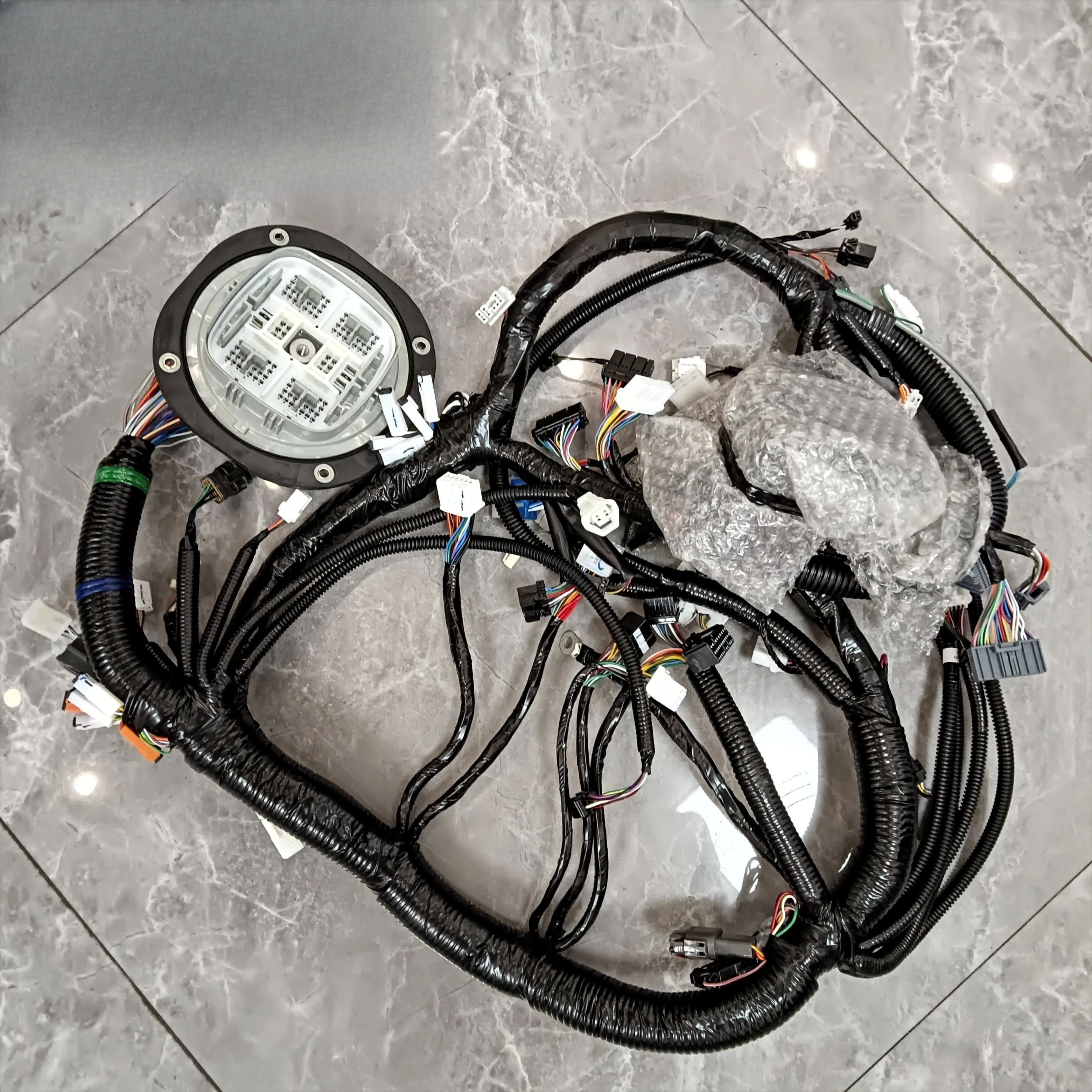 LNHF YA00028880H1 ZX210-5G Детали экскаватора Внутренний жгут проводов Высокое качество YA00028880H1 для
LNHF YA00028880H1 ZX210-5G Детали экскаватора Внутренний жгут проводов Высокое качество YA00028880H1 для