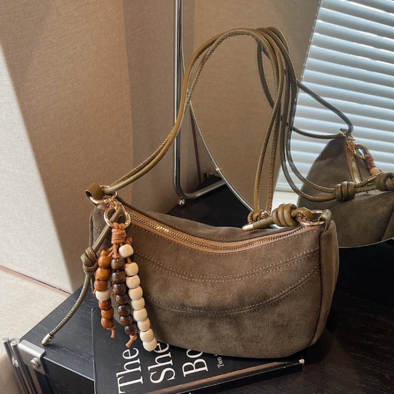 Convertible Bucket Bag For Women Versatile Designer Leather Drawstring Shoulder Bag Adjustable Strap
Convertible Bucket Bag For Women Versatile Designer Leather Drawstring Shoulder Bag Adjustable Strap