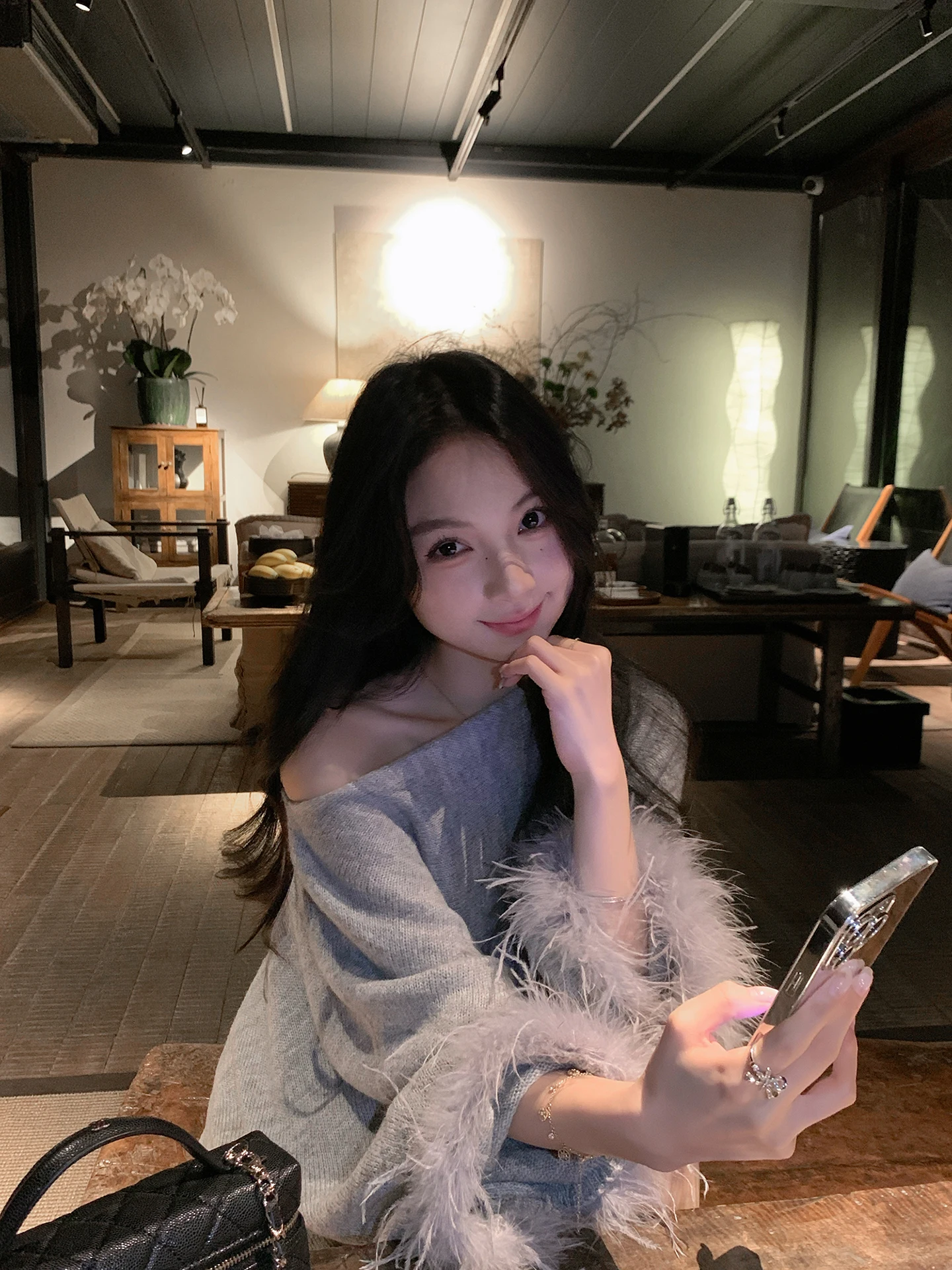 Женский свитер с открытыми плечами и перьями страуса, повседневный, милый, зимний, новинка 2025 года, Pure Desire Fashion
Женский свитер с открытыми плечами и перьями страуса, повседневный, милый, зимний, новинка 2025 года, Pure Desire Fashion