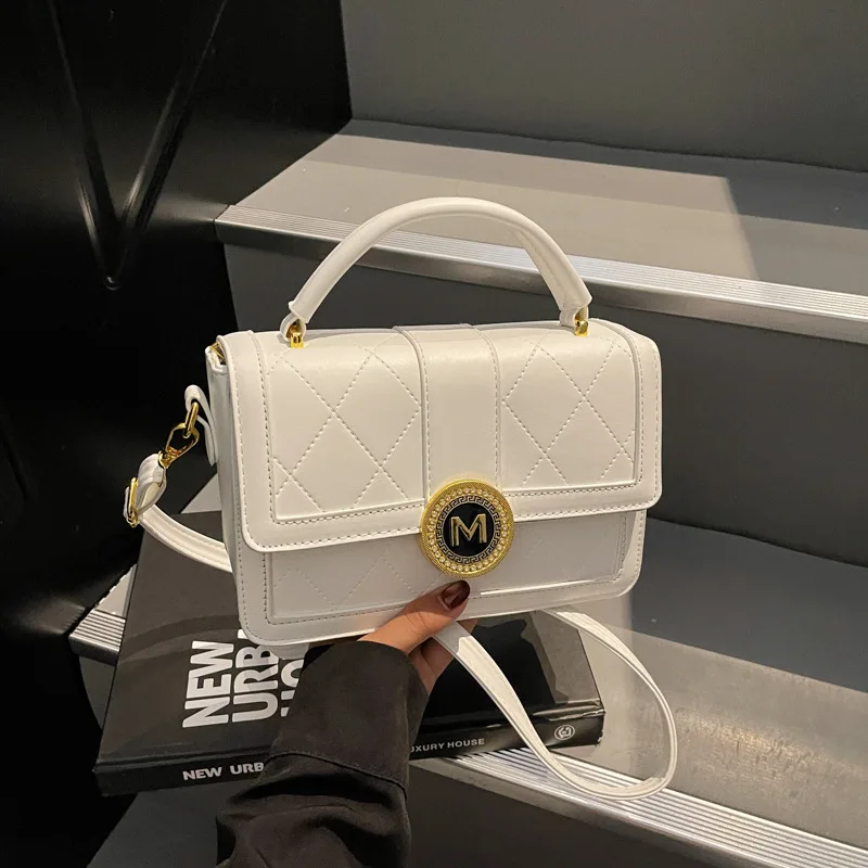 2025 New Vintage Luxury Square Bag - Premium PU Leather, Versatile Crossbody/Handheld
2025 New Vintage Luxury Square Bag - Premium PU Leather, Versatile Crossbody/Handheld