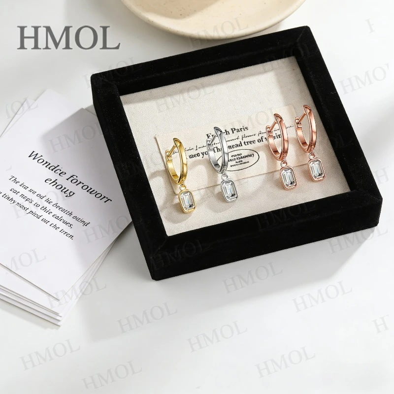 D Color Emerald Cut Moissanite Earrings 1ct 2ct VVS1 S925 White Yellow Rose Gold Timeless Fine Jewelry for Women Birthday Gift
D Color Emerald Cut Moissanite Earrings 1ct 2ct VVS1 S925 White Yellow Rose Gold Timeless Fine Jewelry for Women Birthday Gift