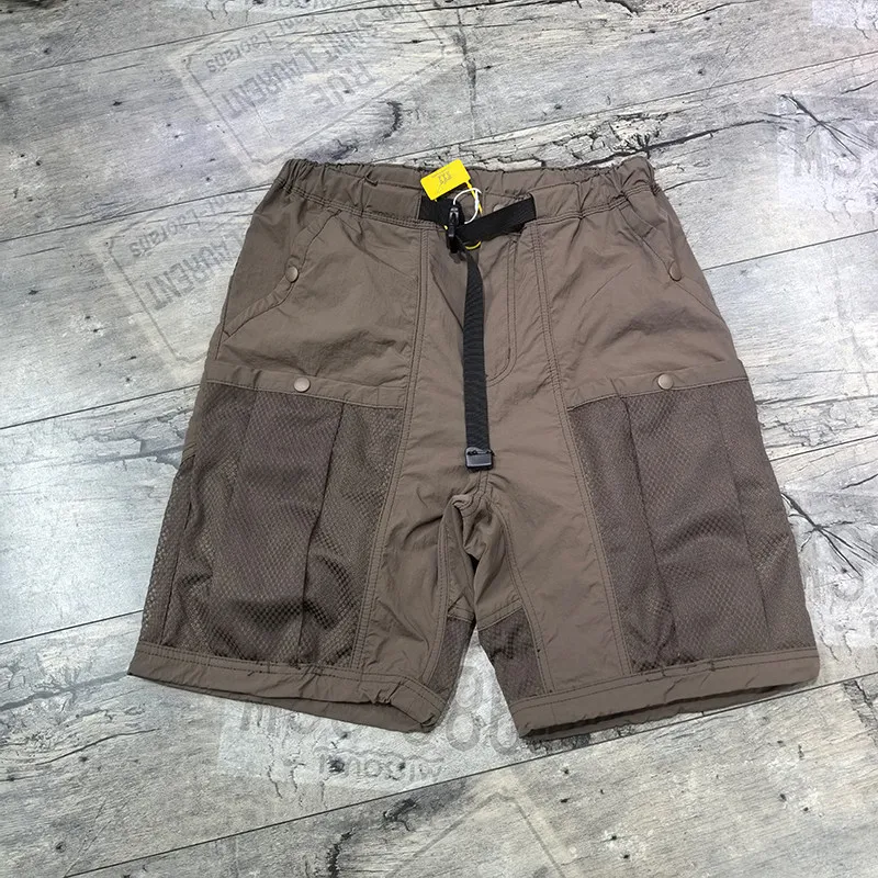 2026 Summer New American Retro Thin Quick-drying Mesh Cargo Shorts Men's Outdoor 100% Nylon Casual Loose Straight 5-point Pants
2026 Summer New American Retro Thin Quick-drying Mesh Cargo Shorts Men's Outdoor 100% Nylon Casual Loose Straight 5-point Pants