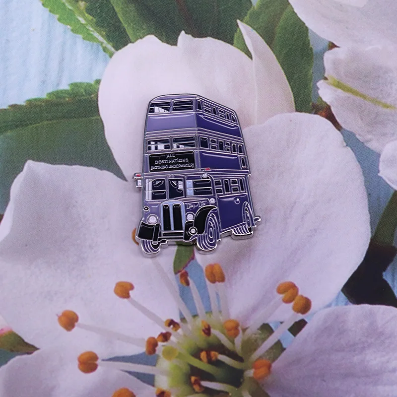 Anime Magic Castle Peripheral Knight Bus Brooch Cartoon Fan Cosplay Props Badge Gift
Anime Magic Castle Peripheral Knight Bus Brooch Cartoon Fan Cosplay Props Badge Gift