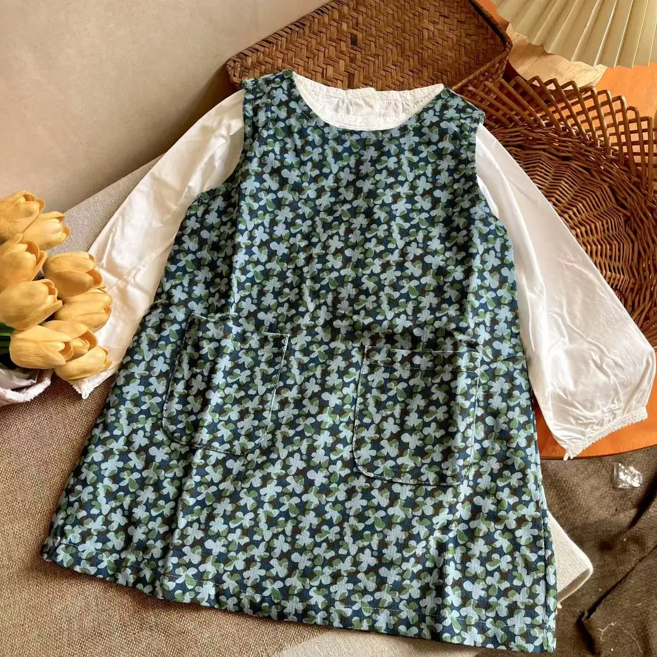 kids dress 2025 new autumn girls cute sleeveless cute flower print sundress
kids dress 2025 new autumn girls cute sleeveless cute flower print sundress