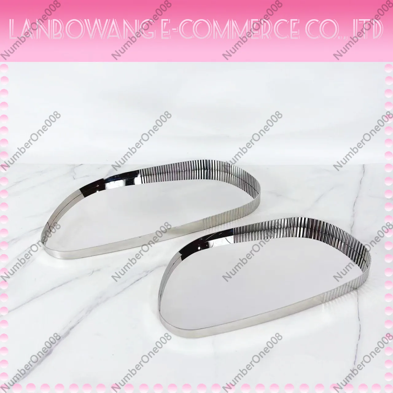 Modern silver mirror irregular metal tray, living room dining table storage plate, model house jewelry ornament
Modern silver mirror irregular metal tray, living room dining table storage plate, model house jewelry ornament