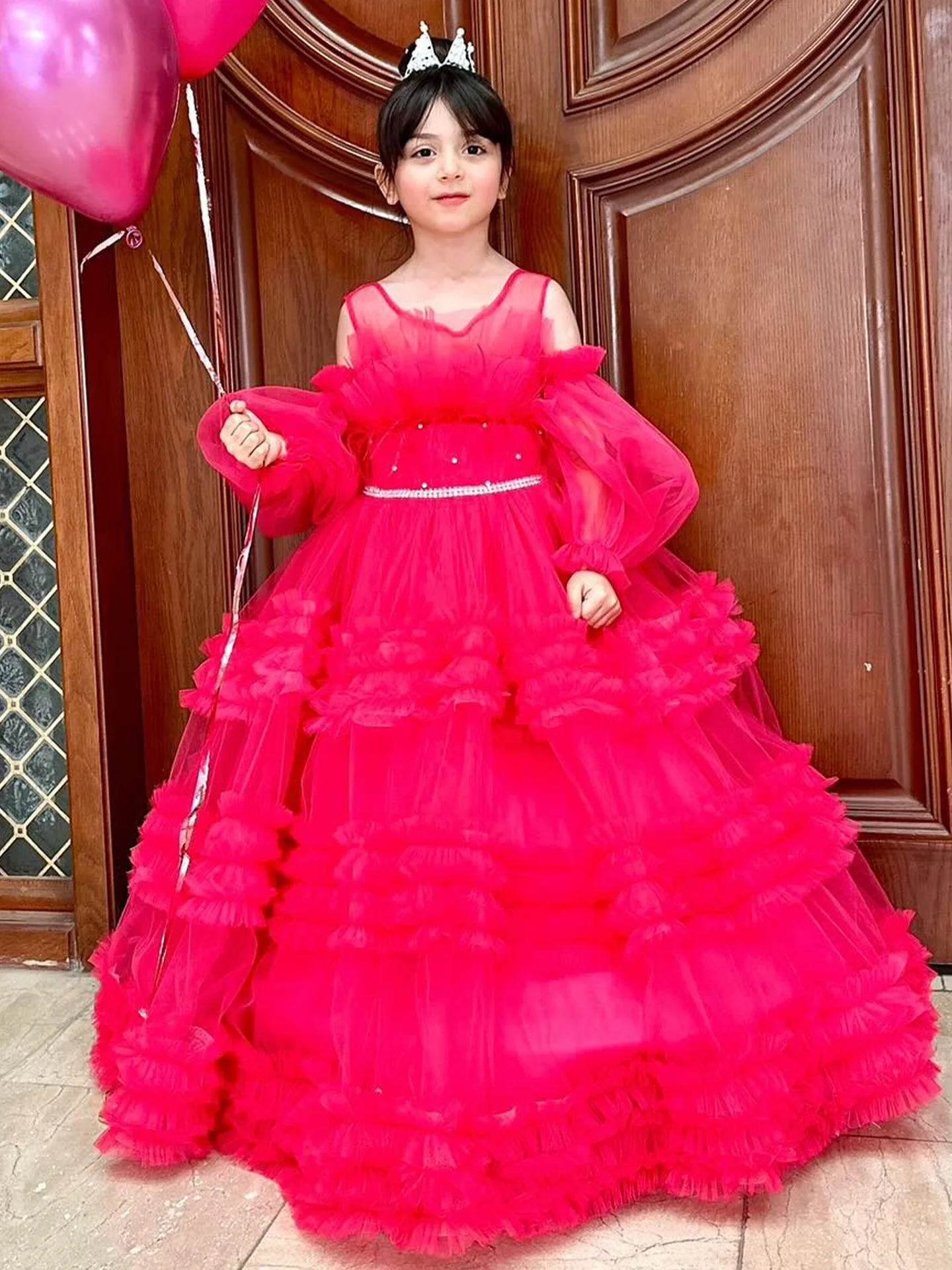 Bright Pink Ruffled Flower Girl Dress First Christmas Party Dress Wedding Gown Off Shoulder Formal Occasion Dress for Girlsفس
Bright Pink Ruffled Flower Girl Dress First Christmas Party Dress Wedding Gown Off Shoulder Formal Occasion Dress for Girlsفس