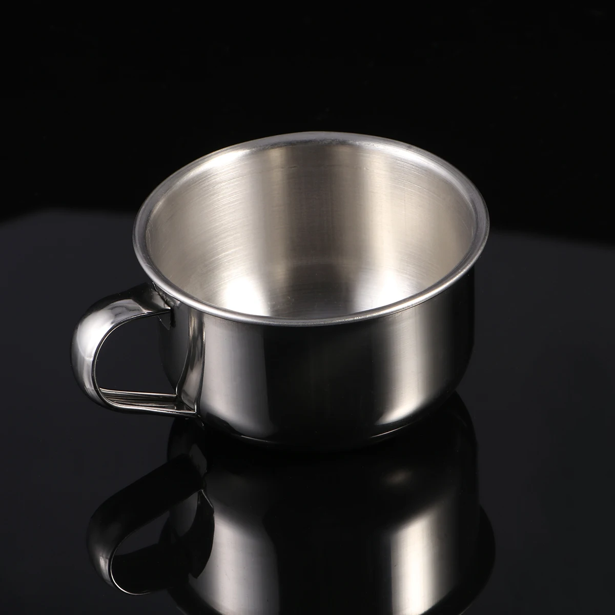 Portable Shaving Bowl Soap Dish Cup with Handle for Men Wet Shaving Foam Mug Durable Stylish Premium Material Smooth Surface
Portable Shaving Bowl Soap Dish Cup with Handle for Men Wet Shaving Foam Mug Durable Stylish Premium Material Smooth Surface