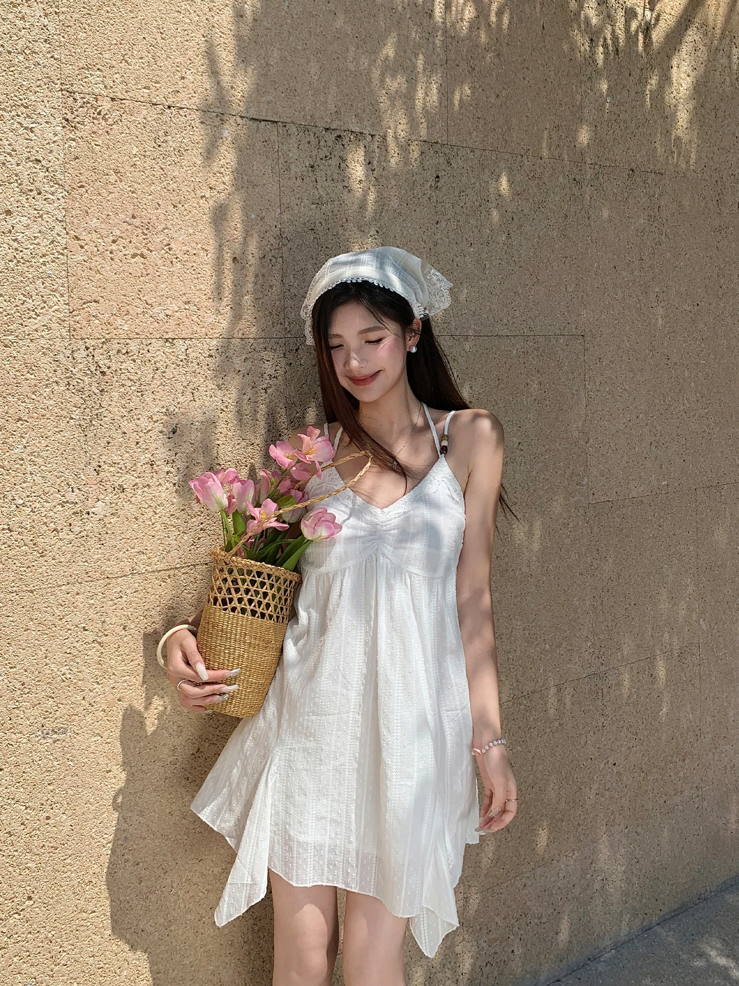 White Little Fish Original Pure Desire Lace Strap Dress Women's Summer Especially Beautiful Waist-Cut Short Dress French Style
White Little Fish Original Pure Desire Lace Strap Dress Women's Summer Especially Beautiful Waist-Cut Short Dress French Style