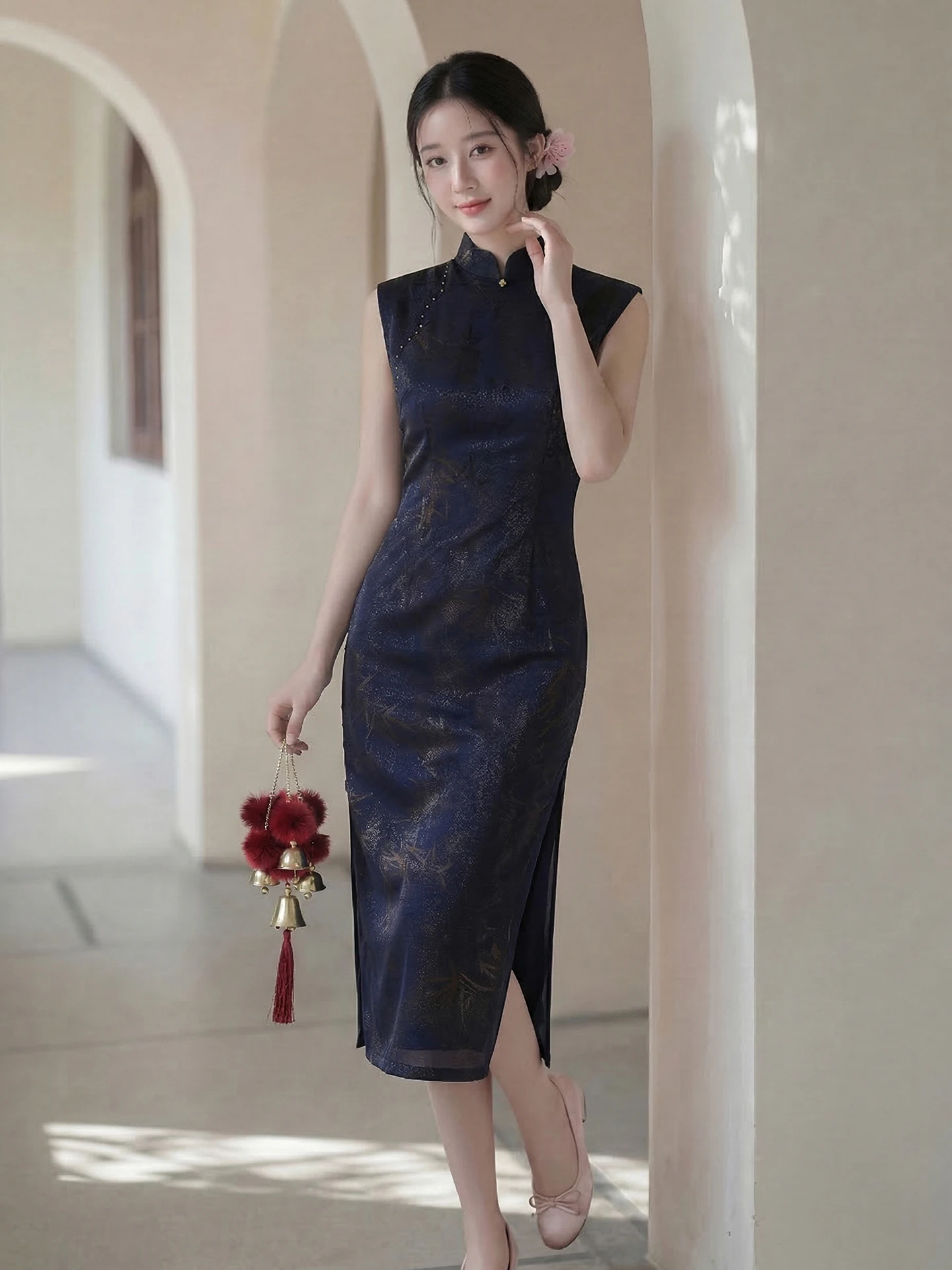 Elegant Young Women's Dress Deep Blue Luxury Retro Style Chinese New Version Long Skirt Short Sleeve Breathable
Elegant Young Women's Dress Deep Blue Luxury Retro Style Chinese New Version Long Skirt Short Sleeve Breathable