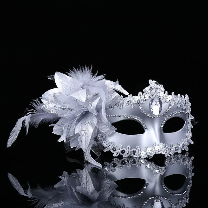 20pcs Halloween Festive Women Girls Masquerade Party Mask Venice Side Sequin Edge Flower Accessories Role Play Decorative
20pcs Halloween Festive Women Girls Masquerade Party Mask Venice Side Sequin Edge Flower Accessories Role Play Decorative
