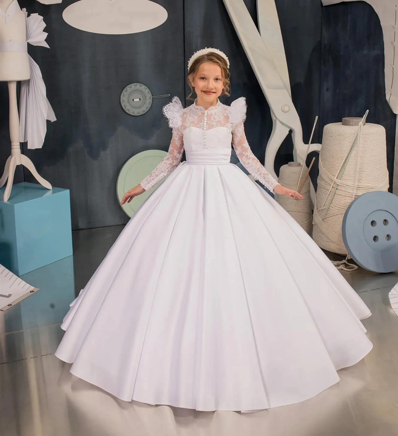 Customized White Flower Girl Dresses For Wedding Lace Full Sleeves Graceful Princess Birthday Party Prom First Communion Gown
Customized White Flower Girl Dresses For Wedding Lace Full Sleeves Graceful Princess Birthday Party Prom First Communion Gown