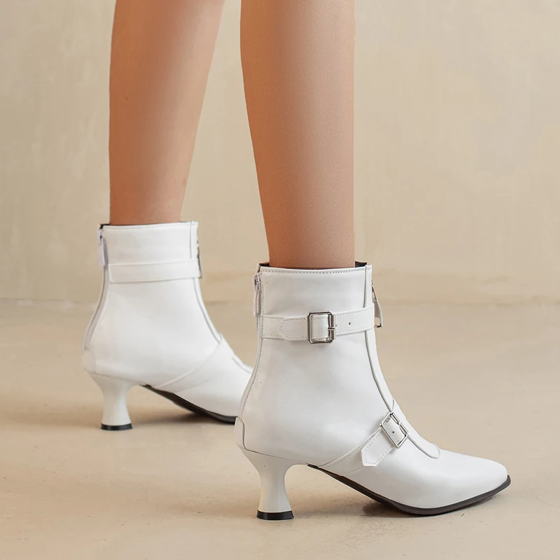 2024new autumn winter women ankle boots plus size 22-28cm pu/fabric back zip front zip buckle pointed toe high heel modern boots
2024new autumn winter women ankle boots plus size 22-28cm pu/fabric back zip front zip buckle pointed toe high heel modern boots