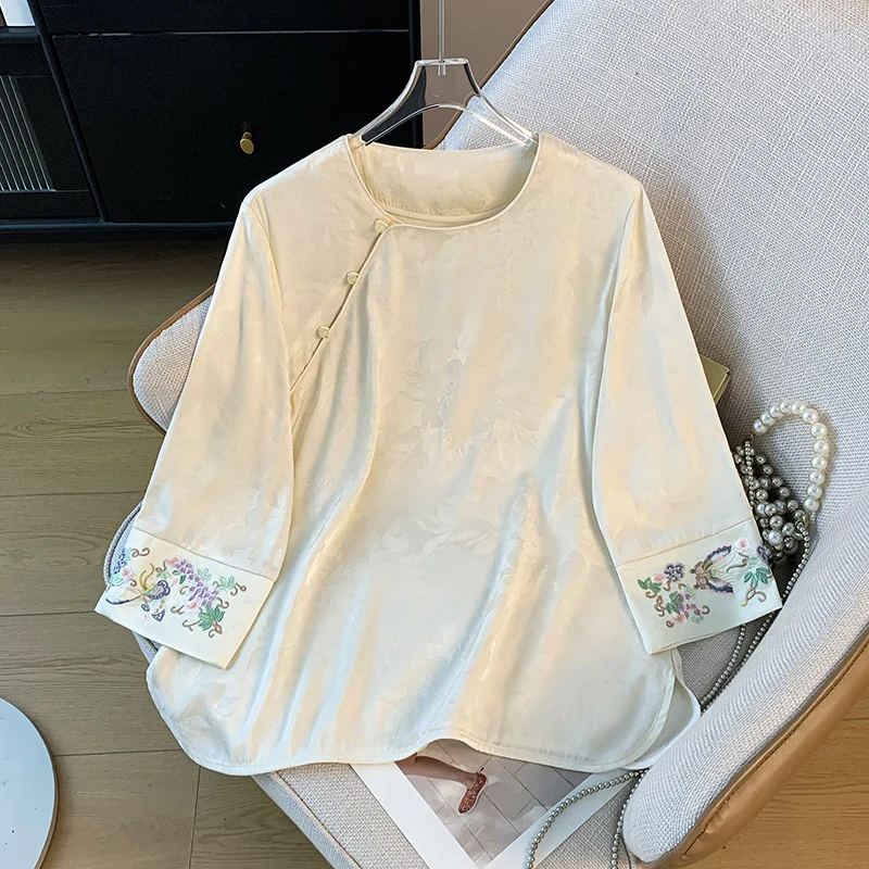 Retro Embroidered round Neck Patchwork Skirt Traditional Chinese Style Women's Shirt Floral Pattern Silk Material Summer Coll...
Retro Embroidered round Neck Patchwork Skirt Traditional Chinese Style Women's Shirt Floral Pattern Silk Material Summer Coll...