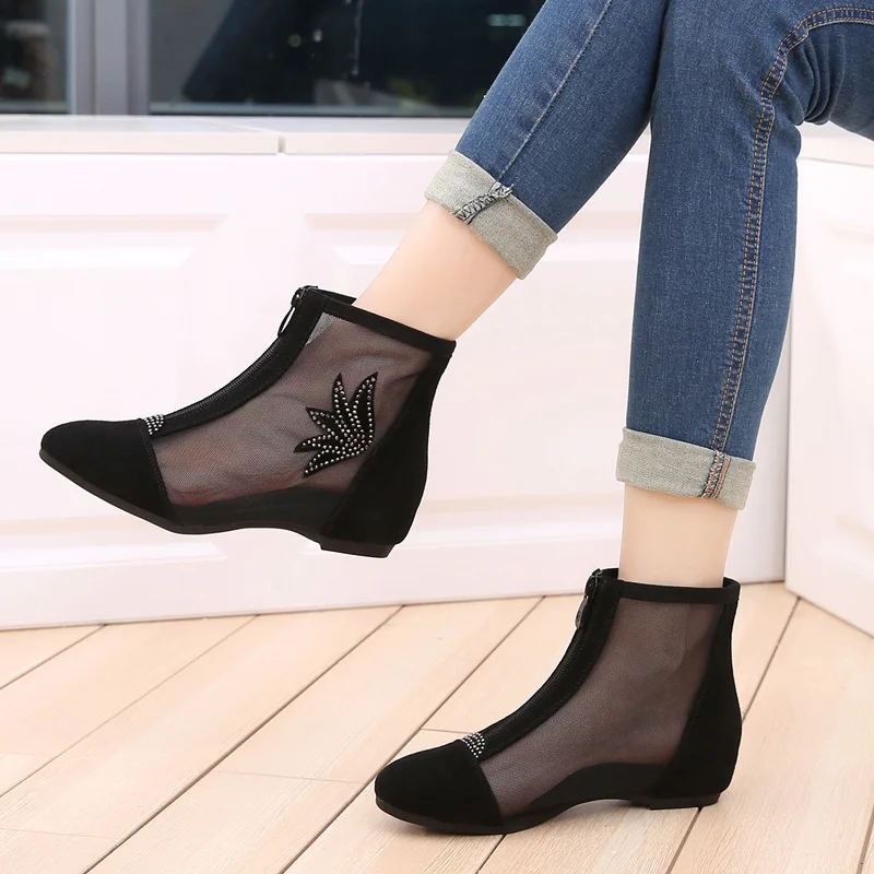 Summer boots, mesh women's shoes, short boots, soft soled women's cool boots, breathable mesh sandals
Summer boots, mesh women's shoes, short boots, soft soled women's cool boots, breathable mesh sandals