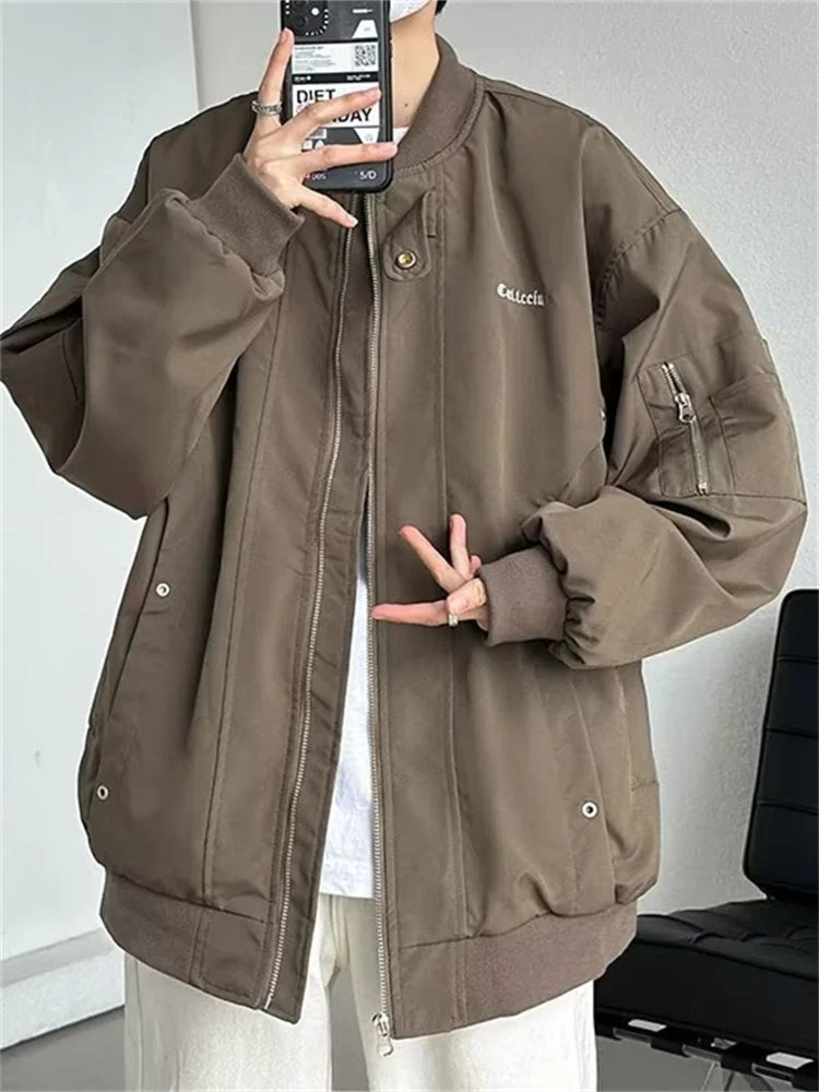 American Letter Embroidery Baseball Jacket Men's Street Retro Fashion Loose Handsome Flight Coat Outerwear Spring Season
American Letter Embroidery Baseball Jacket Men's Street Retro Fashion Loose Handsome Flight Coat Outerwear Spring Season