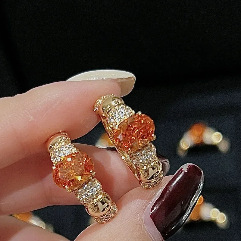 Oval luxury orange rings for women High quality fashion ring New in shiny design Vintage Court style banquet jewelry
Oval luxury orange rings for women High quality fashion ring New in shiny design Vintage Court style banquet jewelry