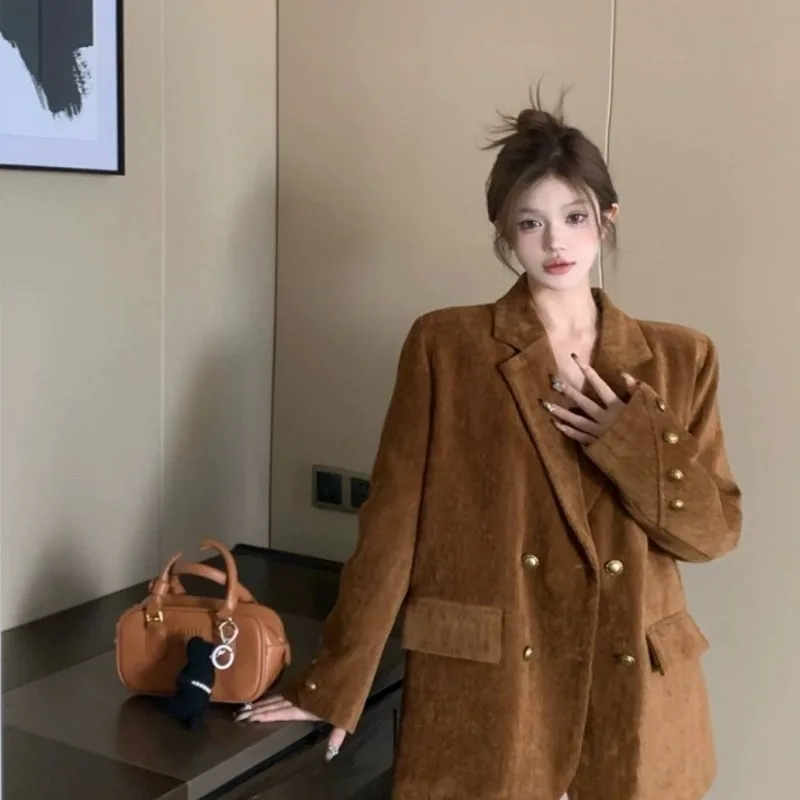 Новый весенне-осенний костюм Майяра высокого класса в корейском стиле кофейного цвета, свободный длинный костюм среднего ретро и модная куртка
Новый весенне-осенний костюм Майяра высокого класса в корейском стиле кофейного цвета, свободный длинный костюм среднего ретро и модная куртка