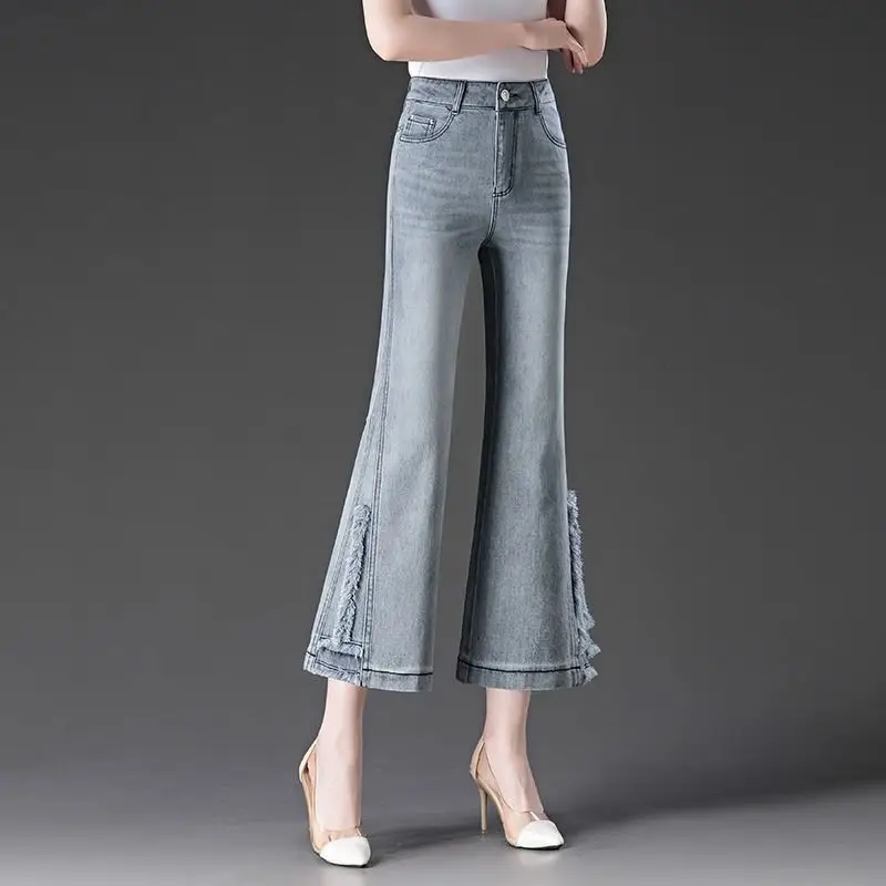 Summer Lightweight Capri Flare Jeans for Petite Women Smoke Grey Color 2026 New Arrival Stylish Casual Wear
Summer Lightweight Capri Flare Jeans for Petite Women Smoke Grey Color 2026 New Arrival Stylish Casual Wear