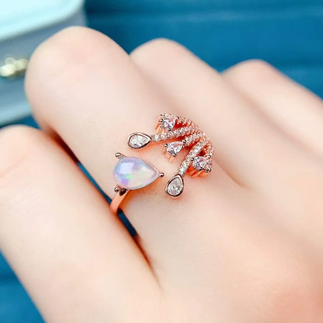 Natural Opal 925 Silver Ring for Women 18K Gold-Plated Silver Opal Jewelry Adjustable Ring with Authenticity Guarantee
Natural Opal 925 Silver Ring for Women 18K Gold-Plated Silver Opal Jewelry Adjustable Ring with Authenticity Guarantee