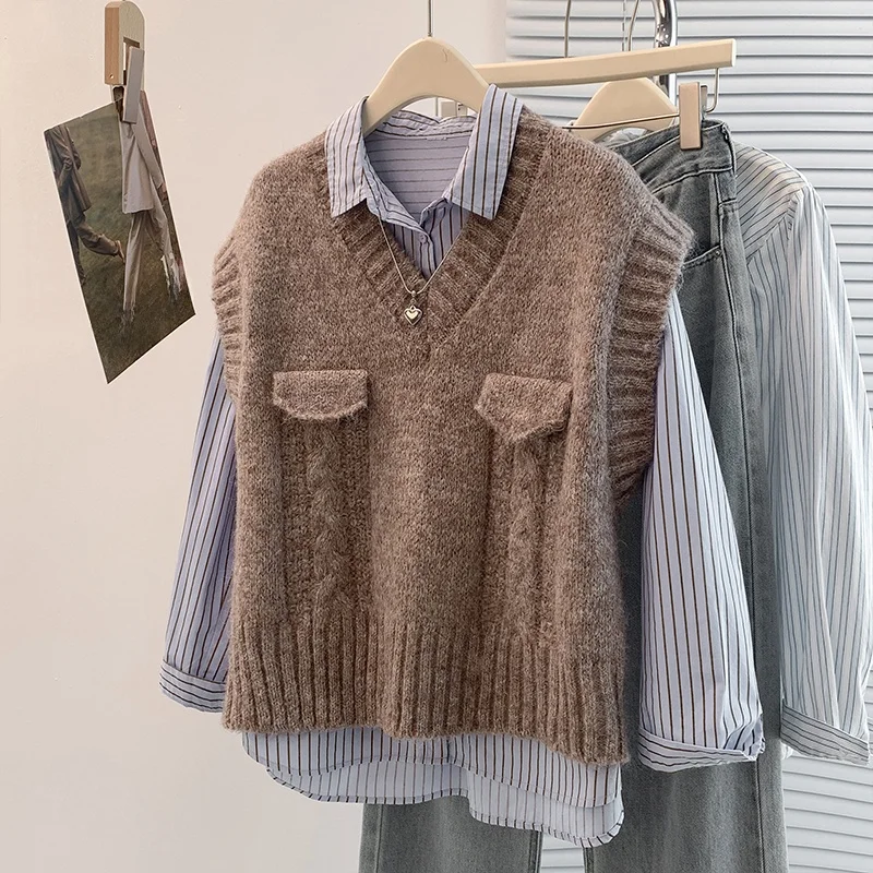 Elegant Knitted Vest Women's Stylish Simple Outerwear Top Layered Suit Tank Top Trendy Autumn Fashion Polyester Fiber
Elegant Knitted Vest Women's Stylish Simple Outerwear Top Layered Suit Tank Top Trendy Autumn Fashion Polyester Fiber