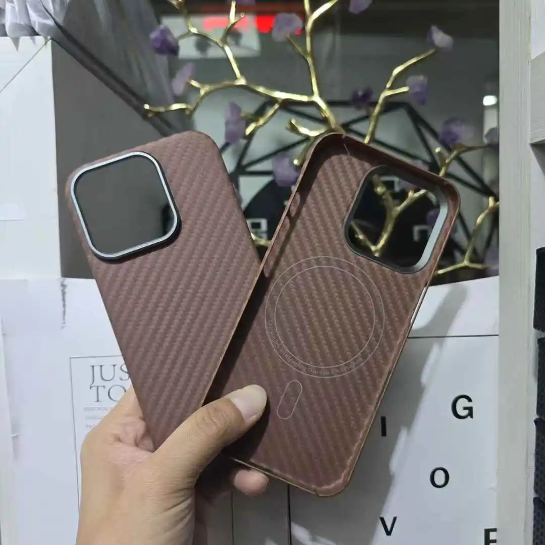 Для iPhone 16 pro 16 pro max пустынный золотой магнитный чехол для телефона из кевларового волокна
Для iPhone 16 pro 16 pro max пустынный золотой магнитный чехол для телефона из кевларового волокна